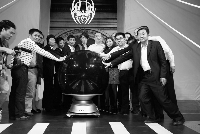 异(yì)形服装品牌策划营销案例